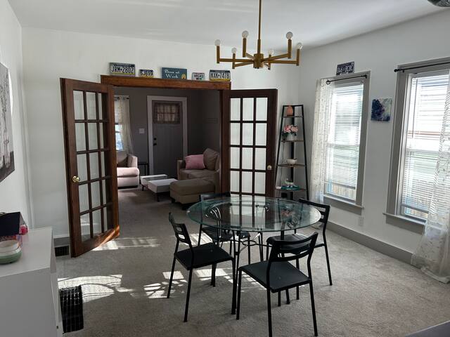 Beautiful 3BR in Vassor Village gallery image 4