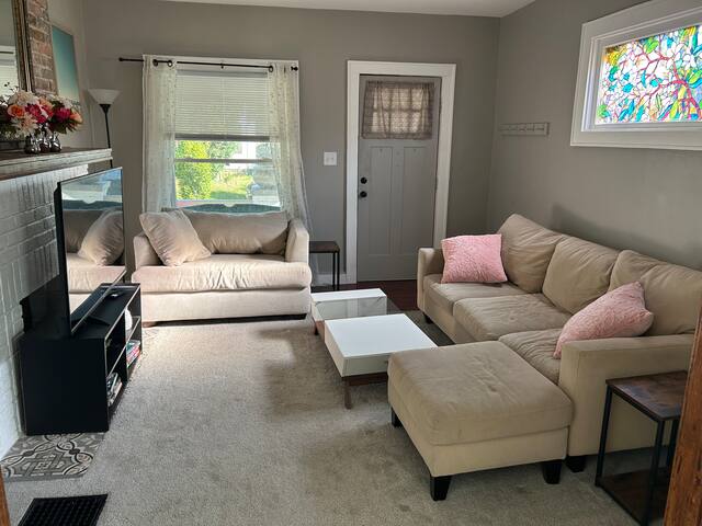 Beautiful 3BR in Vassor Village gallery image 3