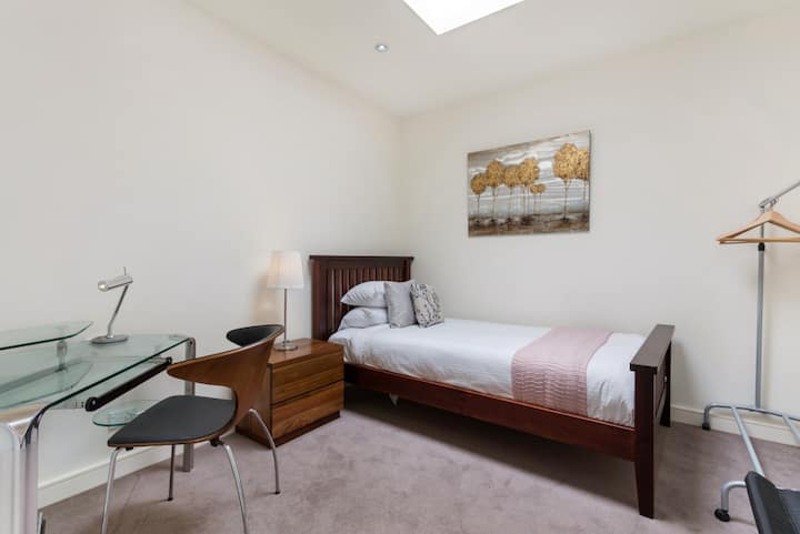 საძინებელი 3