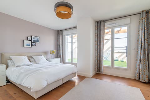 Luxury 120 m2 penthouse at Disneyland Paris for 8 people