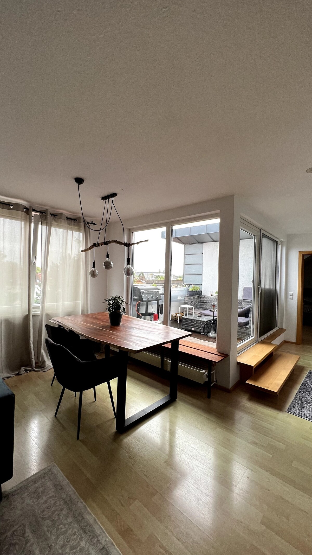 Top performing Airbnb: Trade fair apartment for rent in Döhren
