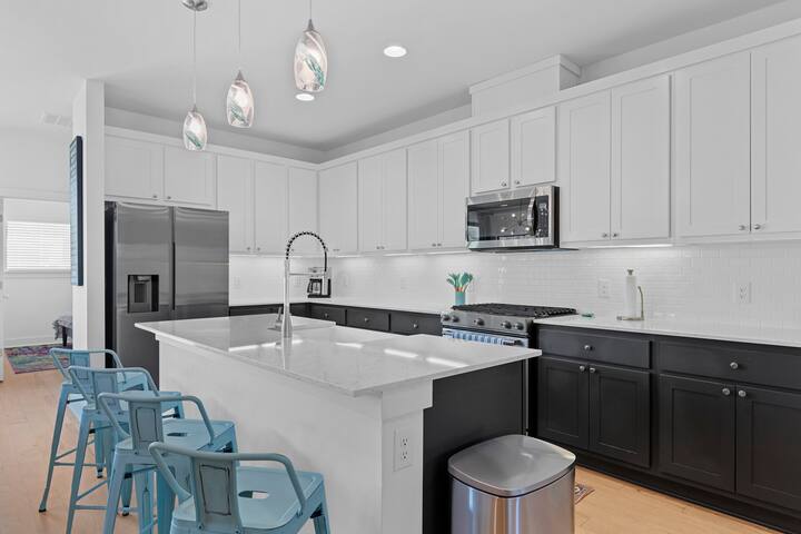 In The Middle Of It All gallery image 4