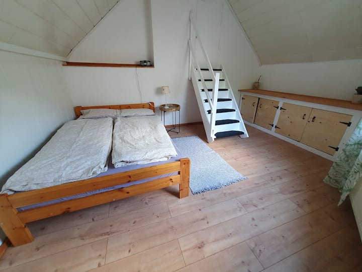 Schlafzimmer 3 im Obergeschoss direkt neben dem Bad