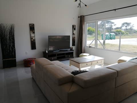 Anuncio de Airbnb popular: Beautiful house in Manantiales en Manantiales