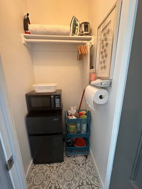 Successful Airbnb property: Poolside Guesthouse with Private Patio in Midtown in Encanto