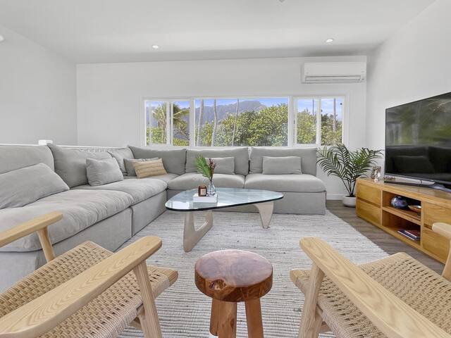 Waimanalo Beach House gallery image 3