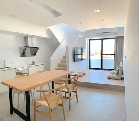 [Sunrise Floor] Taitung City Center Pure White View Floor Family Room Private Living Room Kitchen