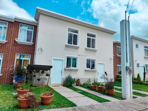 Entire house 20 minutes from Antigua, in condominium