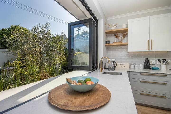 Lovely Family Home (Golden Mile) gallery image 4