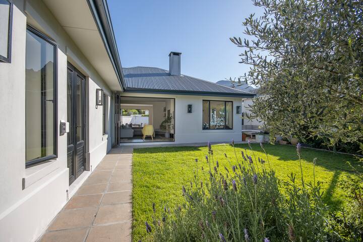 Lovely Family Home (Golden Mile)