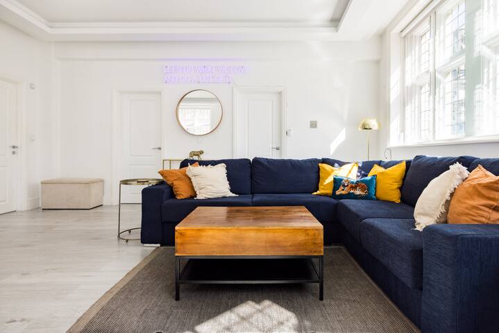 Luxury Central Soho Retreat gallery image 4