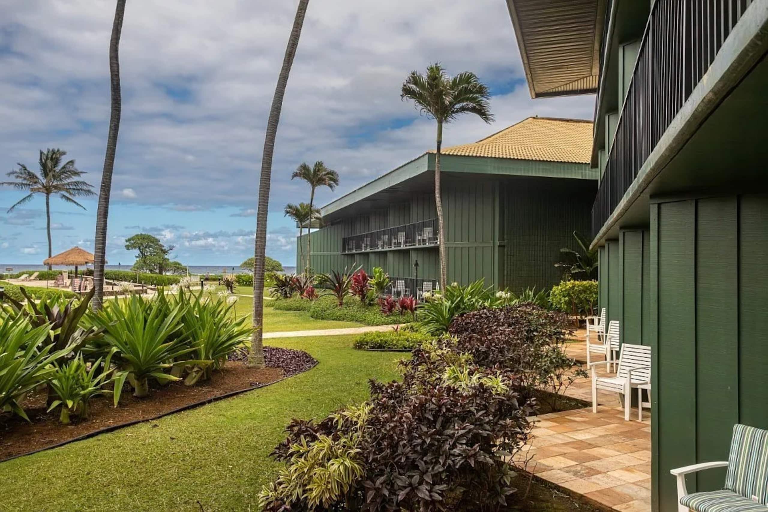 Condo in Lihue · ★4.82 · Studio · 2 beds · 1 shared bath - Image 15