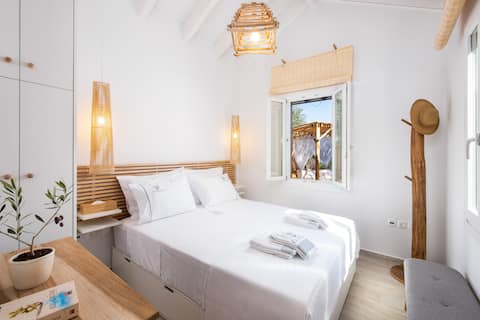 Olivea Homes-Azure Suite