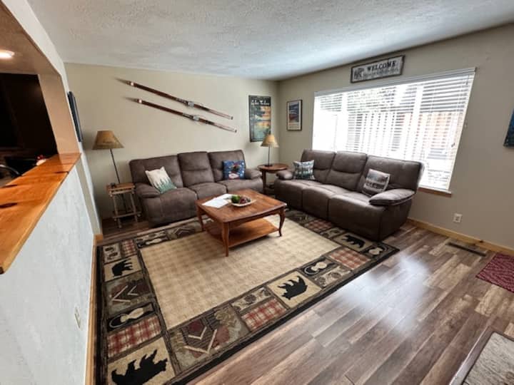 "Tahome" Close To Beach, Town & Ski Slopes - Lake Tahoe