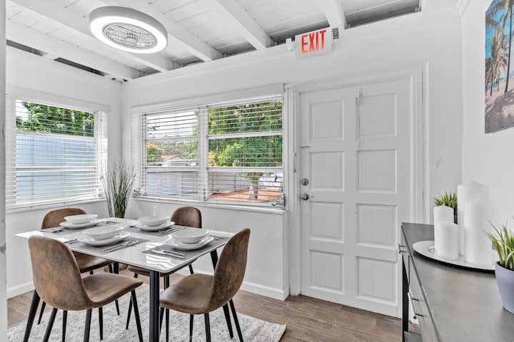 Cute home for 6 people in Miami Springs!