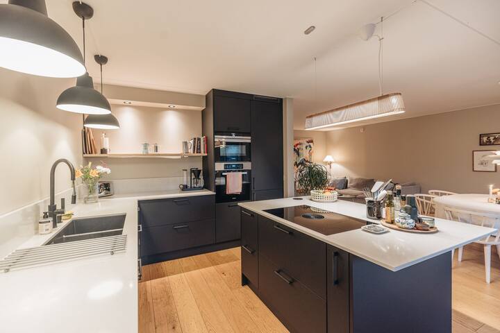 Moderne, sentral leilighet med parkering & balkong gallery image 5