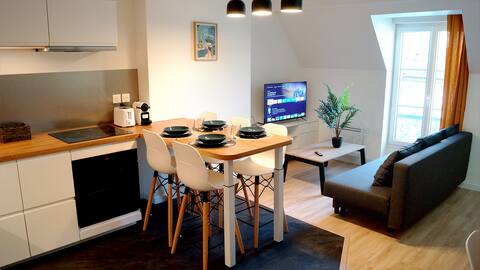 3 Apartments / 9 Guests / Central town