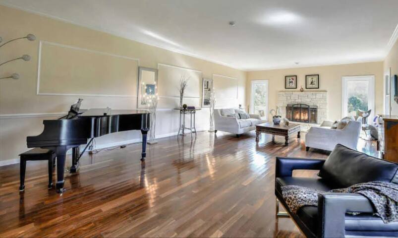 Skyhill gallery image 4