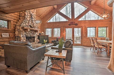 Boyne Mountain Cabin w/ Hot Tub!