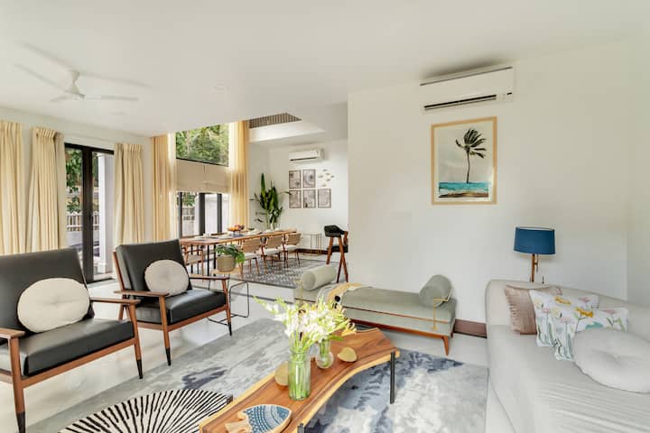 Living room image 1