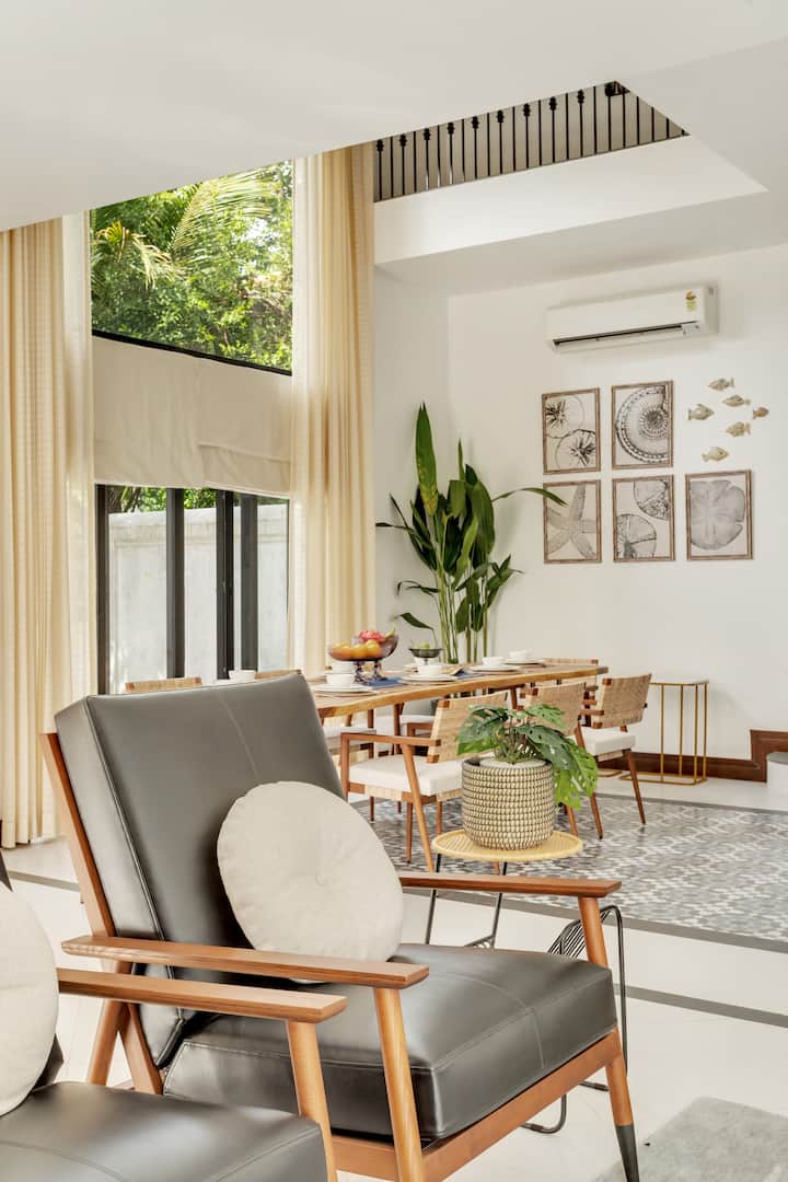 Living room image 9