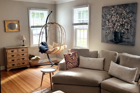 Kutzky Cottage | 3 BR Steps to Mayo Clinic