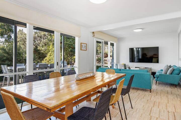 Sorrento Bliss Superb Location, Beach, Weddings gallery image 2