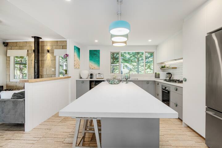 Sorrento Bliss Superb Location, Beach, Weddings gallery image 4