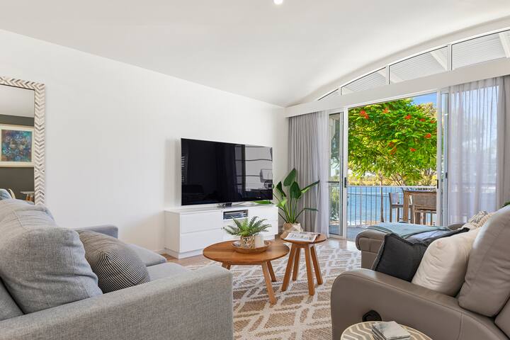 3 bedroom Luxury Penthouse River View Apartment gallery image 4