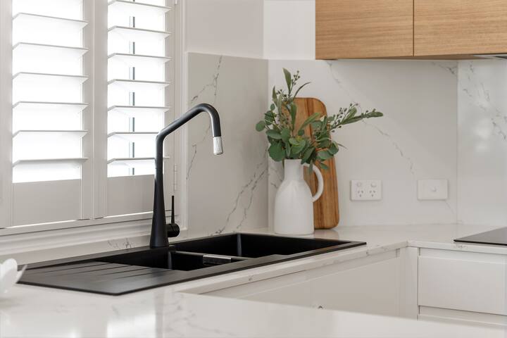 3 bedroom Luxury Penthouse River View Apartment gallery image 2