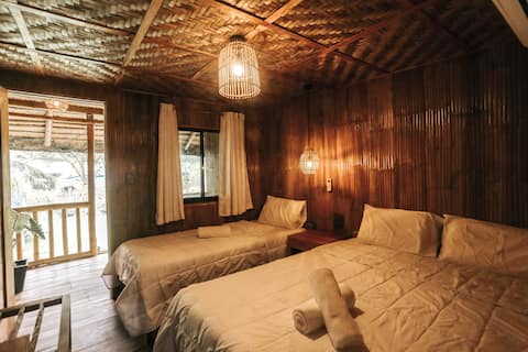 Bamboo Room Beachfront property near Kawasan Falls