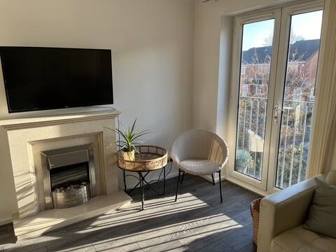 Popular Airbnb listing: Entire cosy home in Liverpool Marina in Riverside