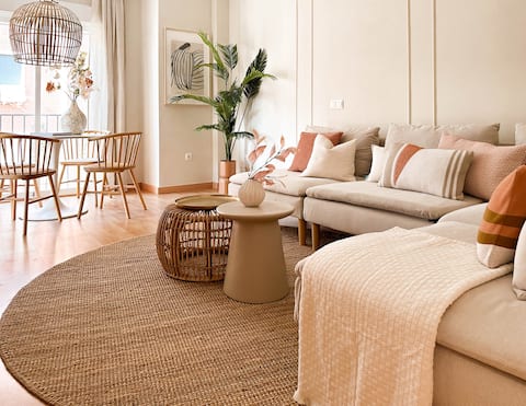 Successful Airbnb property: Cozy 4p apt in trendy La Goleta near Citycenter in El Molinillo