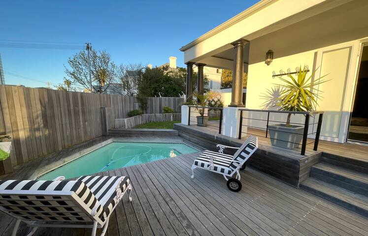 Perfect House in Sea Point gallery image 2