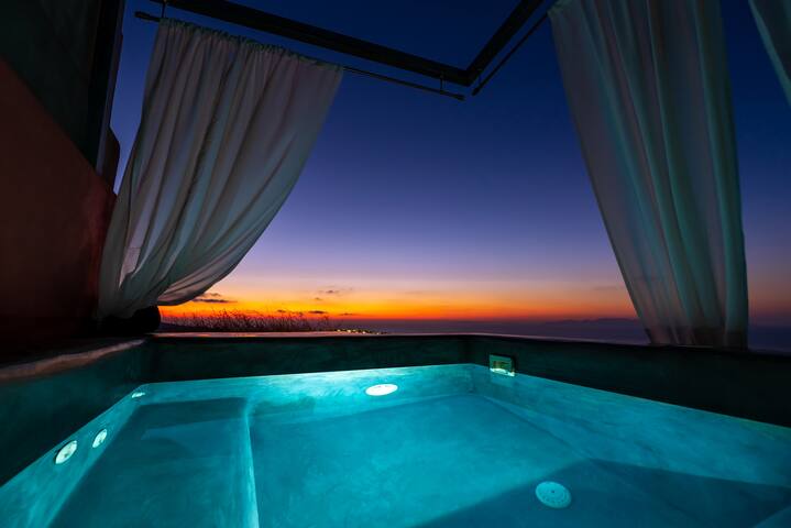 270 Oia’s View House I – private pool & hot tub gallery image 3