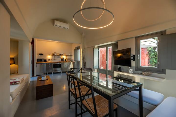 270 Oia’s View House I – private pool & hot tub gallery image 5