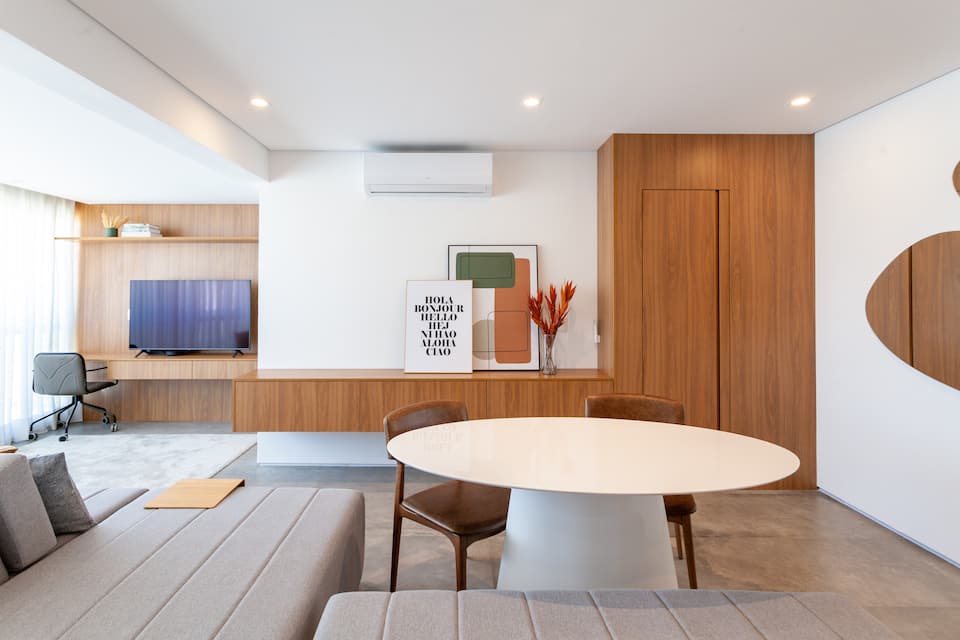 Apartamento Incrível uma quadra da Av. JK