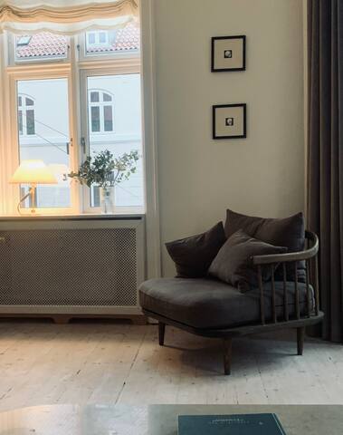 Cozy, Classic & perfect location gallery image 4