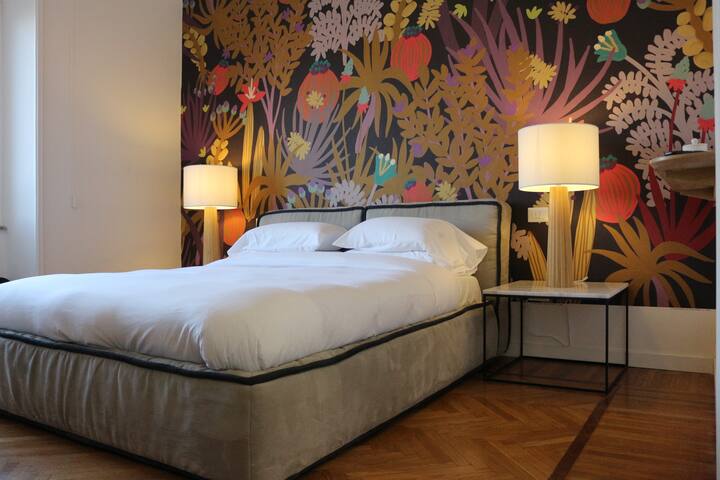 Trevi Fountain Luxury Flat gallery image 2