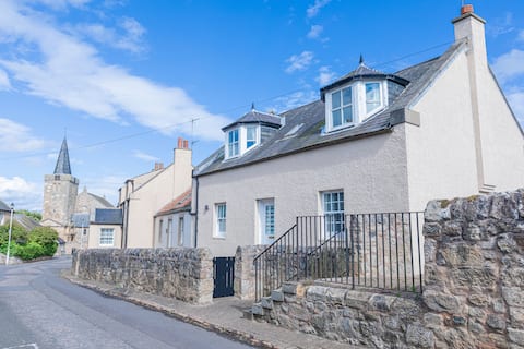Popular Airbnb listing: Ella's Cottage, East Neuk of Fife in Kilrenny
