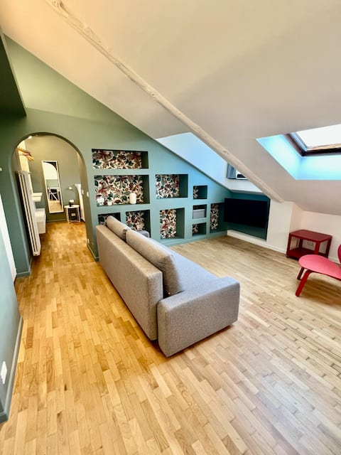 Popular Airbnb listing: Beautiful modern two-room apartment in Turin