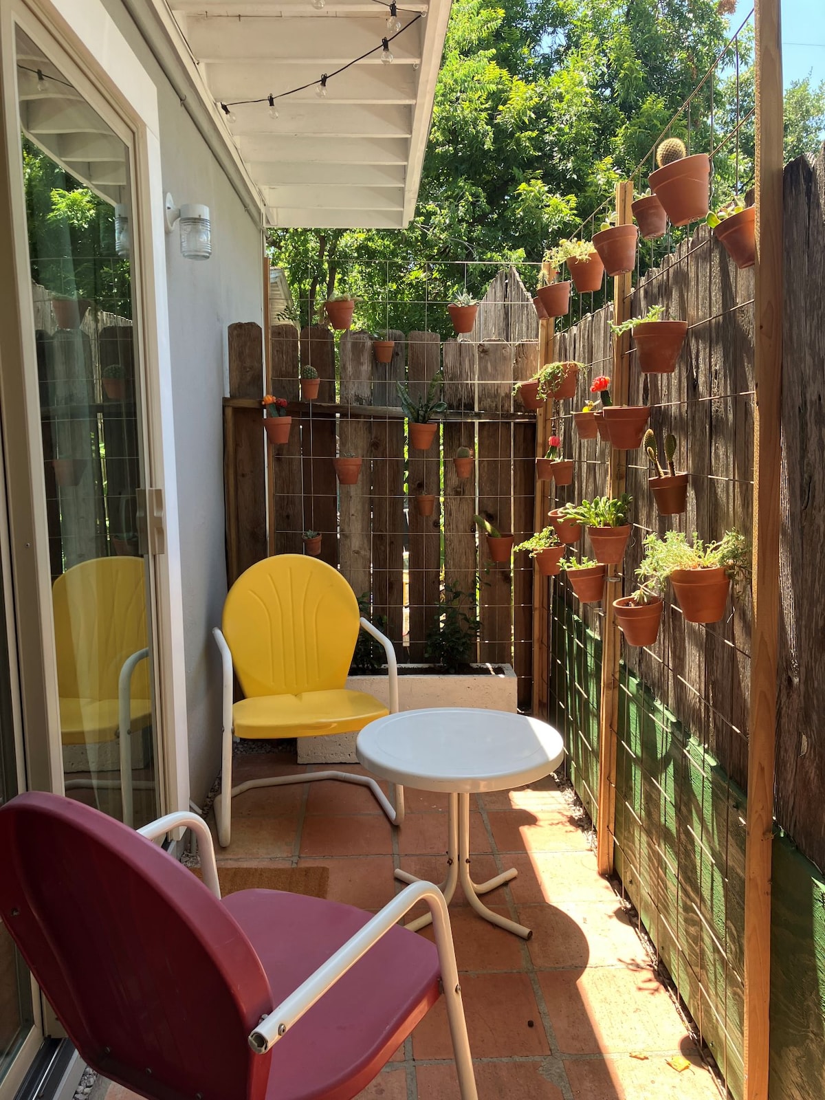 Cozy Casita with Covered Parking