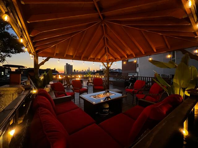 Private two bdrm w/ Rooftop Prime Park Slope gallery image 5