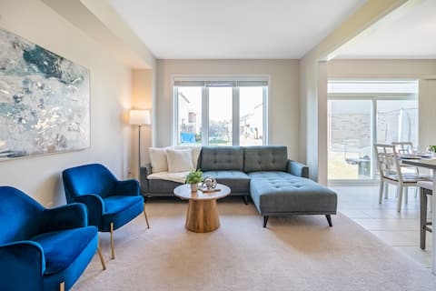 Stylish 3 Bedroom Home! 15 Mins to Niagara Falls
