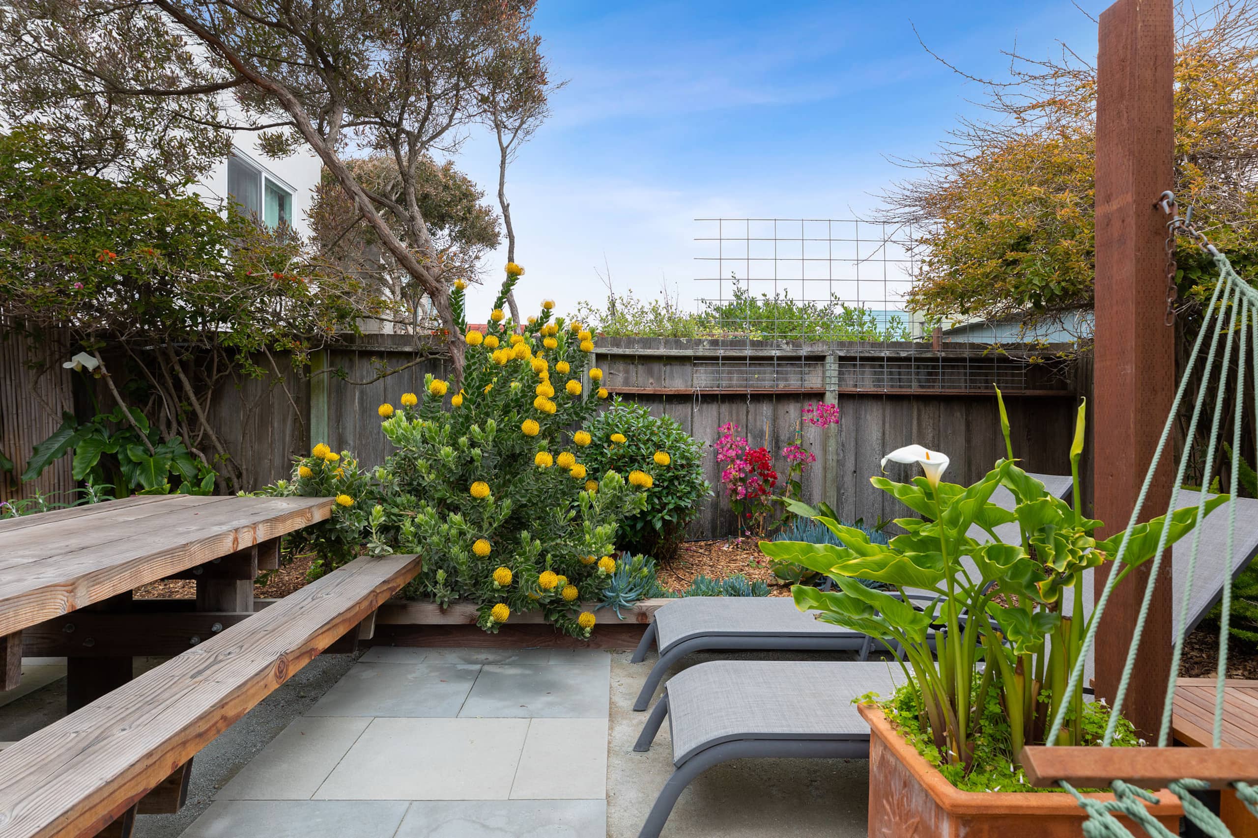 Home in San Francisco · ★4.7 · 4 bedrooms · 7 beds · 2 baths - Image 25