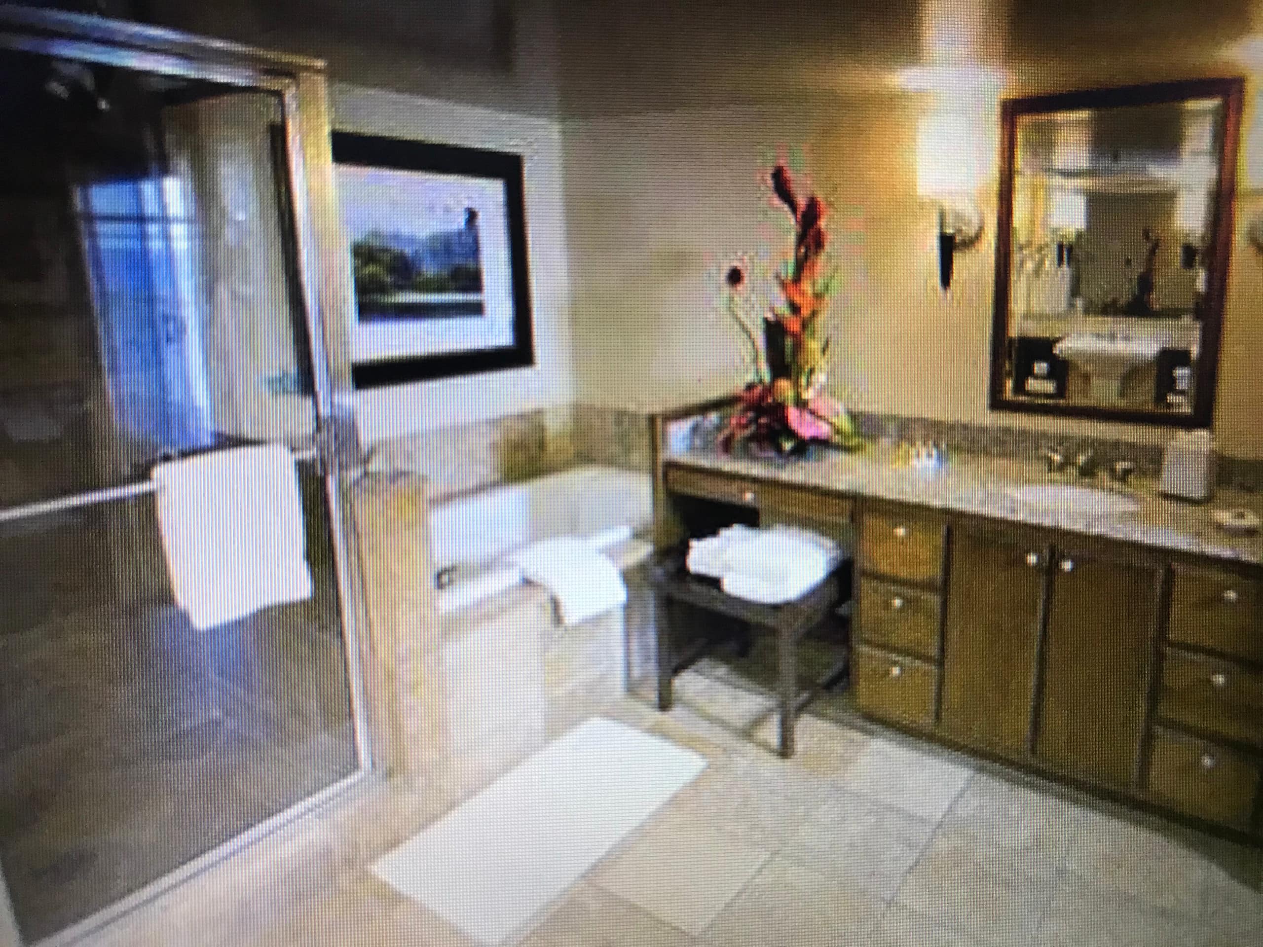 Hotel in Lahaina · ★4.86 · 1 bedroom · 2 beds · 1 shared bath - Image 10