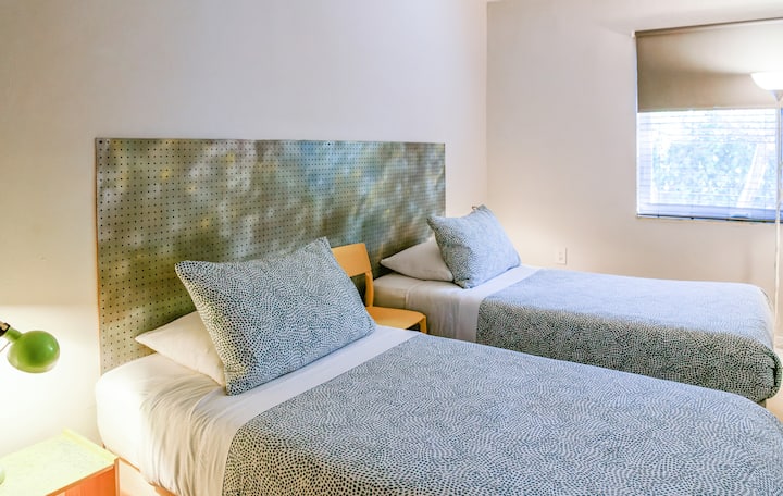 SEGUNDO DORMITORIO 2 individuales