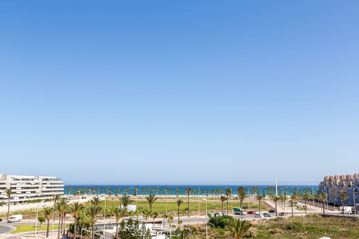 Entire home with 2 bedrooms in Roquetas de Mar - soleado ático con vistas al mar y al golf