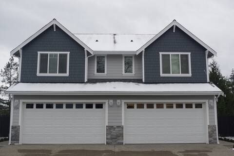 8 bed, 5 bath duplex — both units, entire property