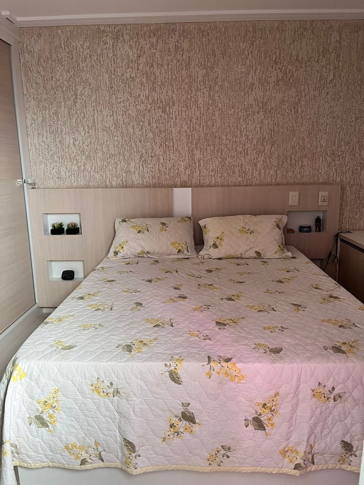 საძინებელი 1